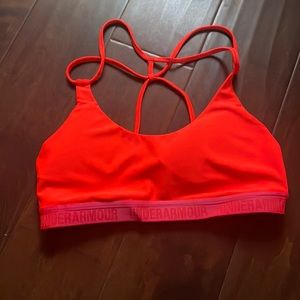 UNDERARMOUR sports bra